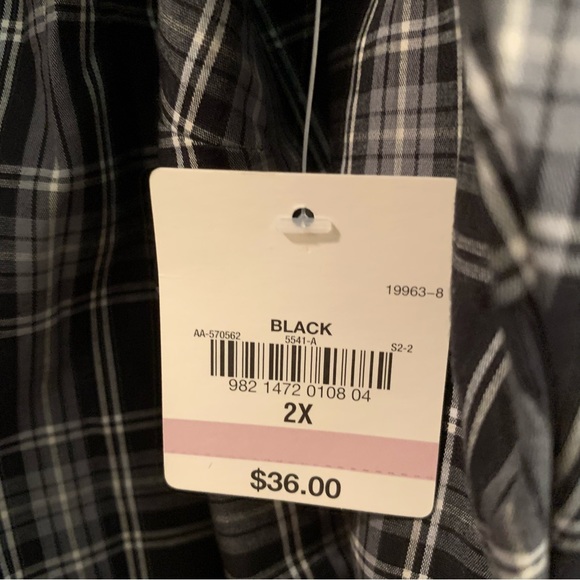 Ladies black/white St Johns Bay plaid blouse. 2X - Picture 5 of 5